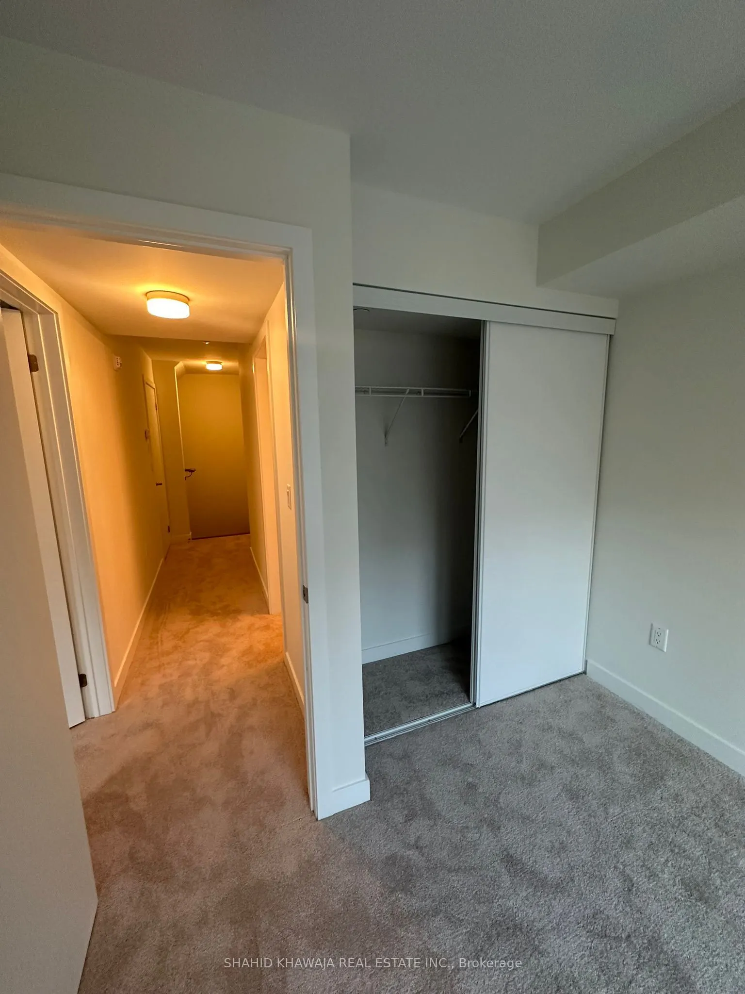 3546 Colonial Drive, #27