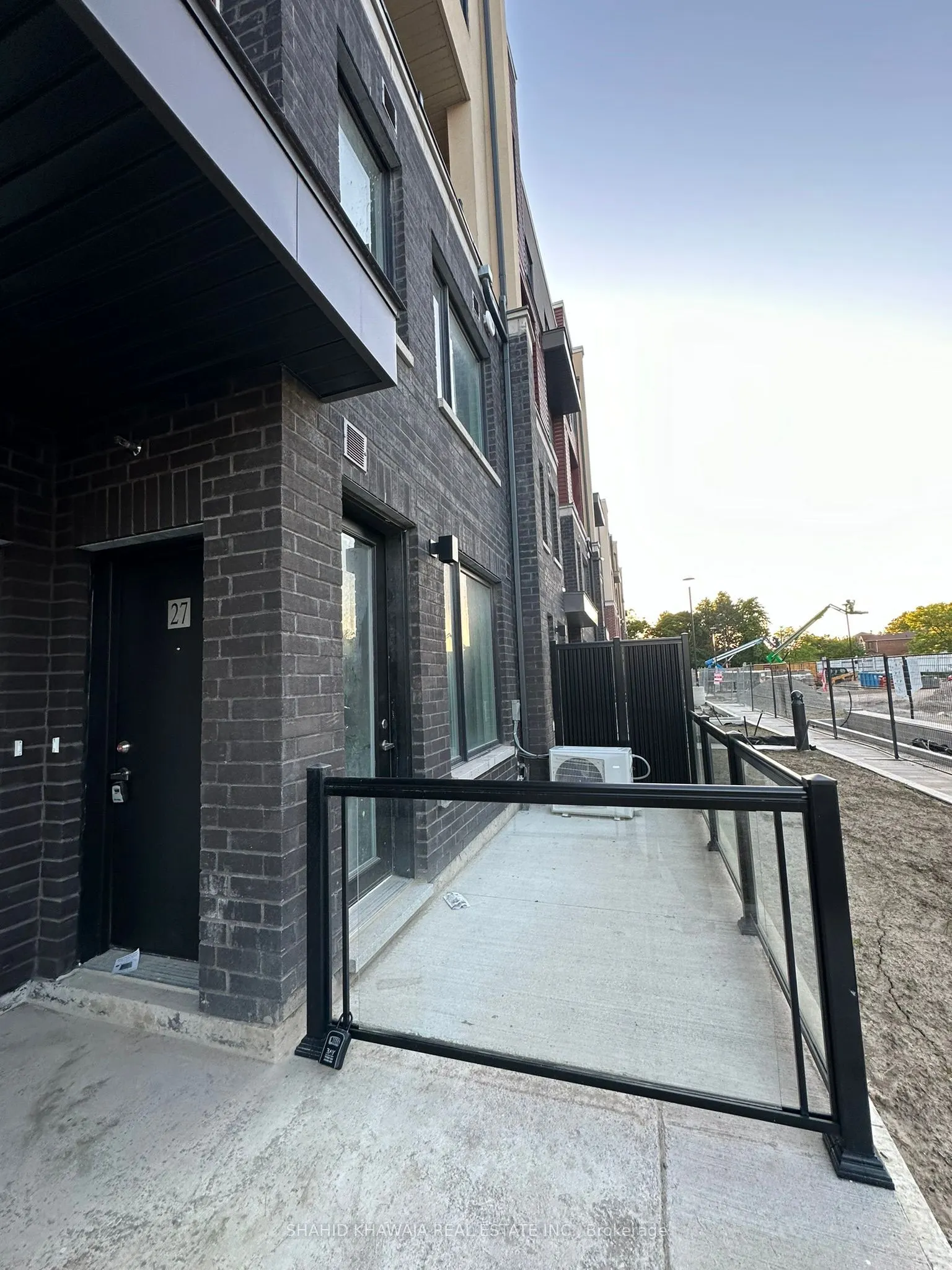 3546 Colonial Drive, #27