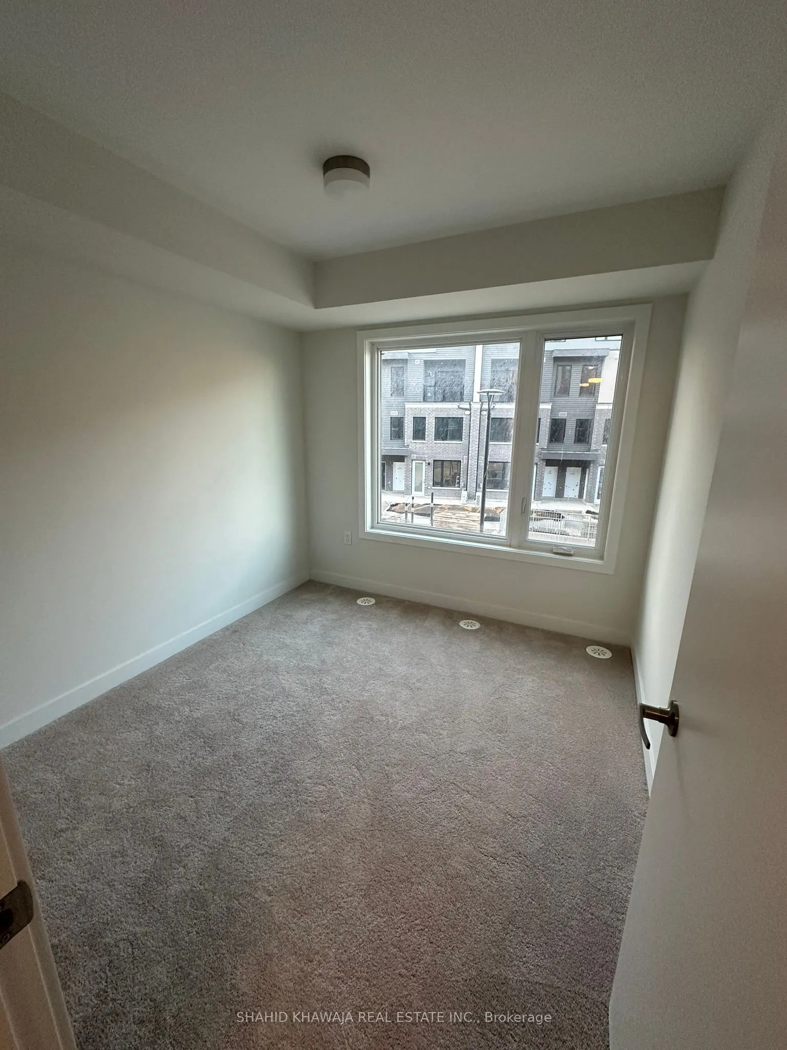 3546 Colonial Drive, #27