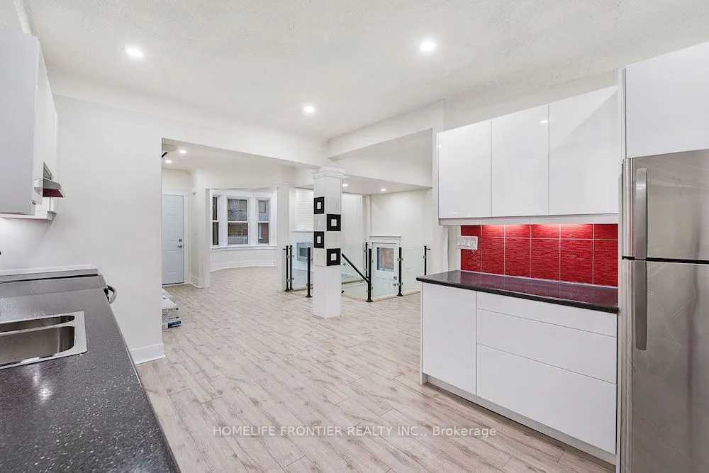 46 Cowan Avenue