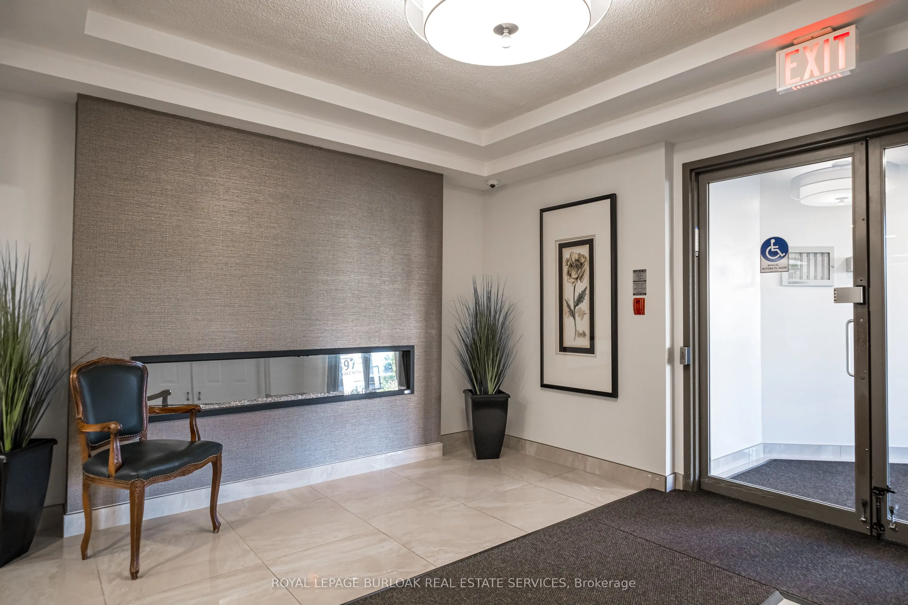 3497 Upper Middle Road, #305