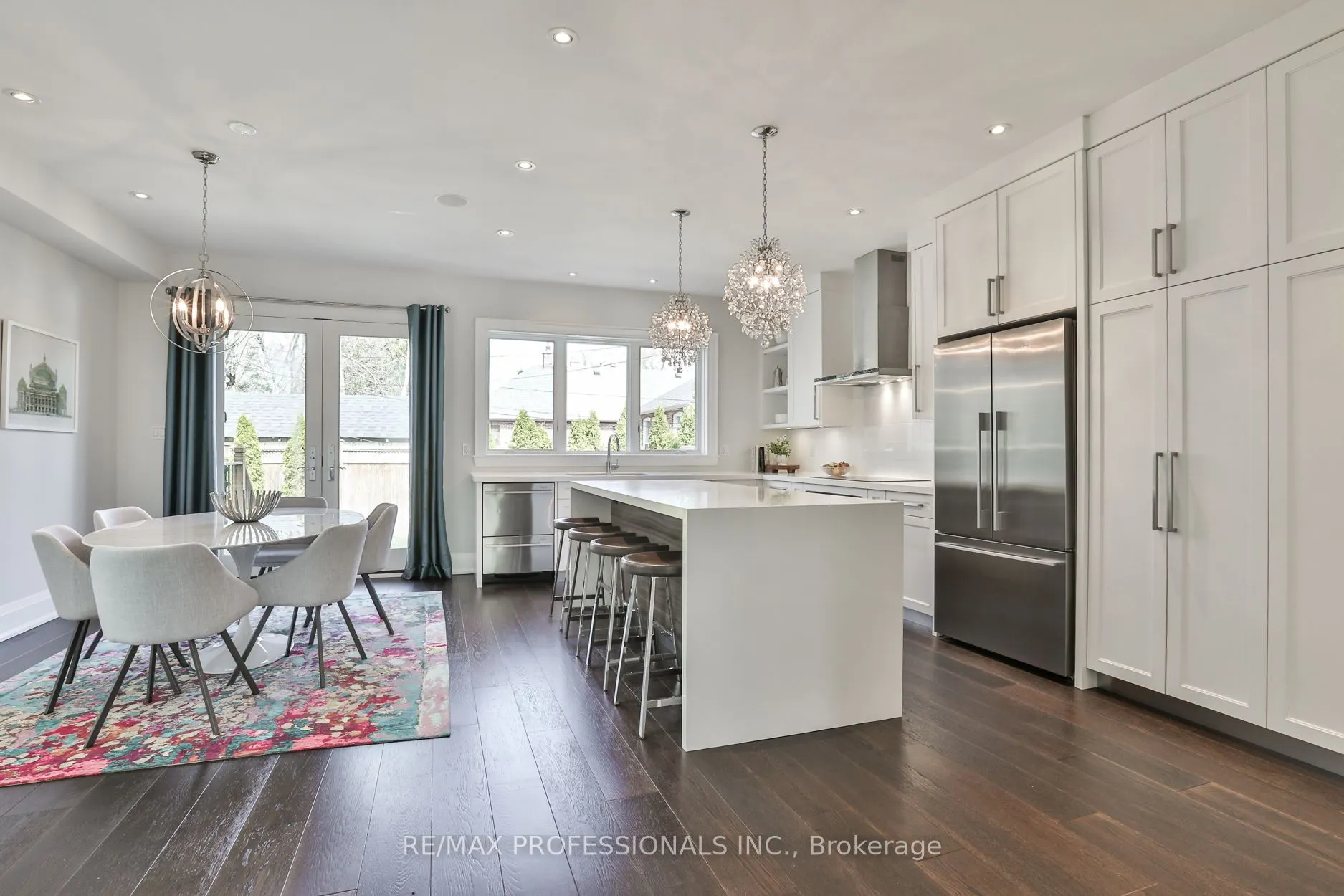 6 Meadowcrest Road