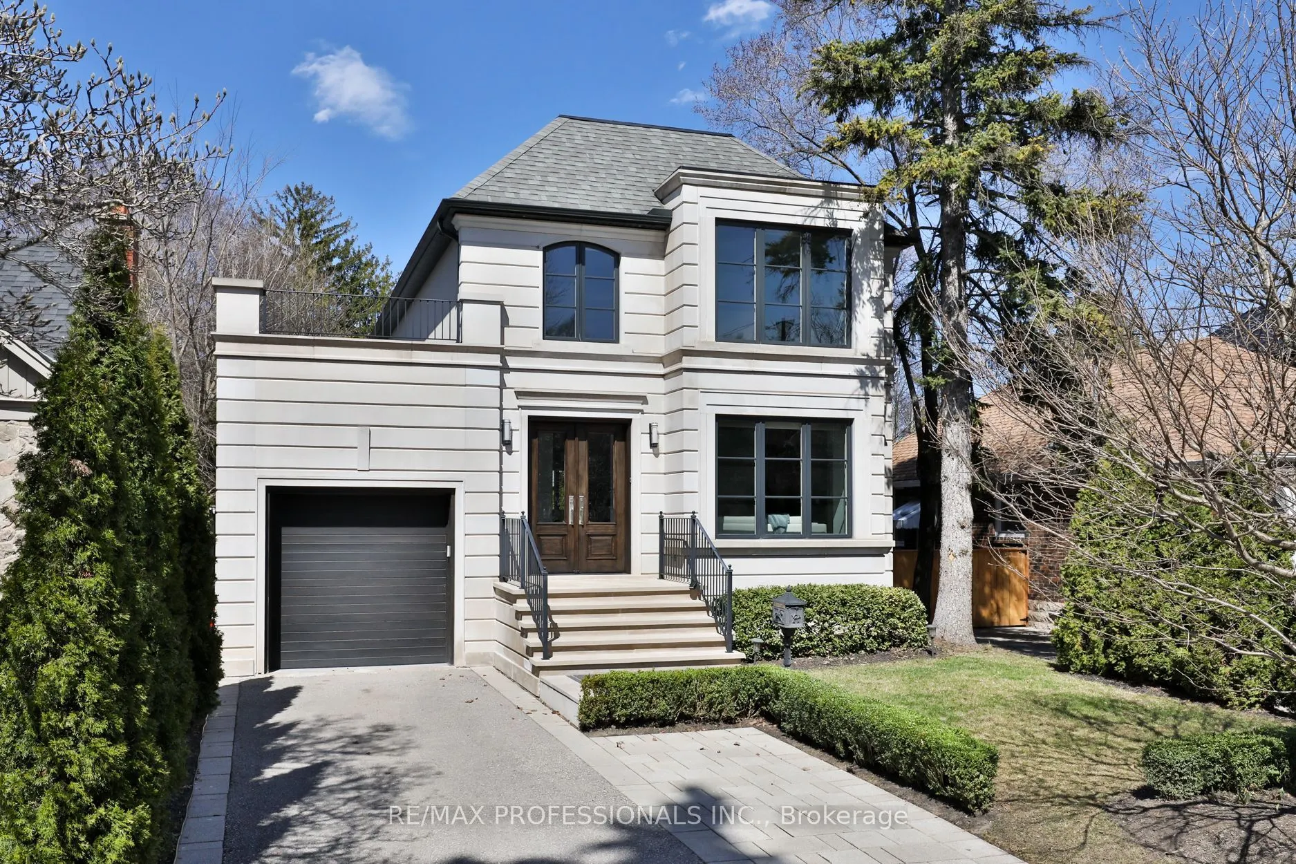 6 Meadowcrest Road