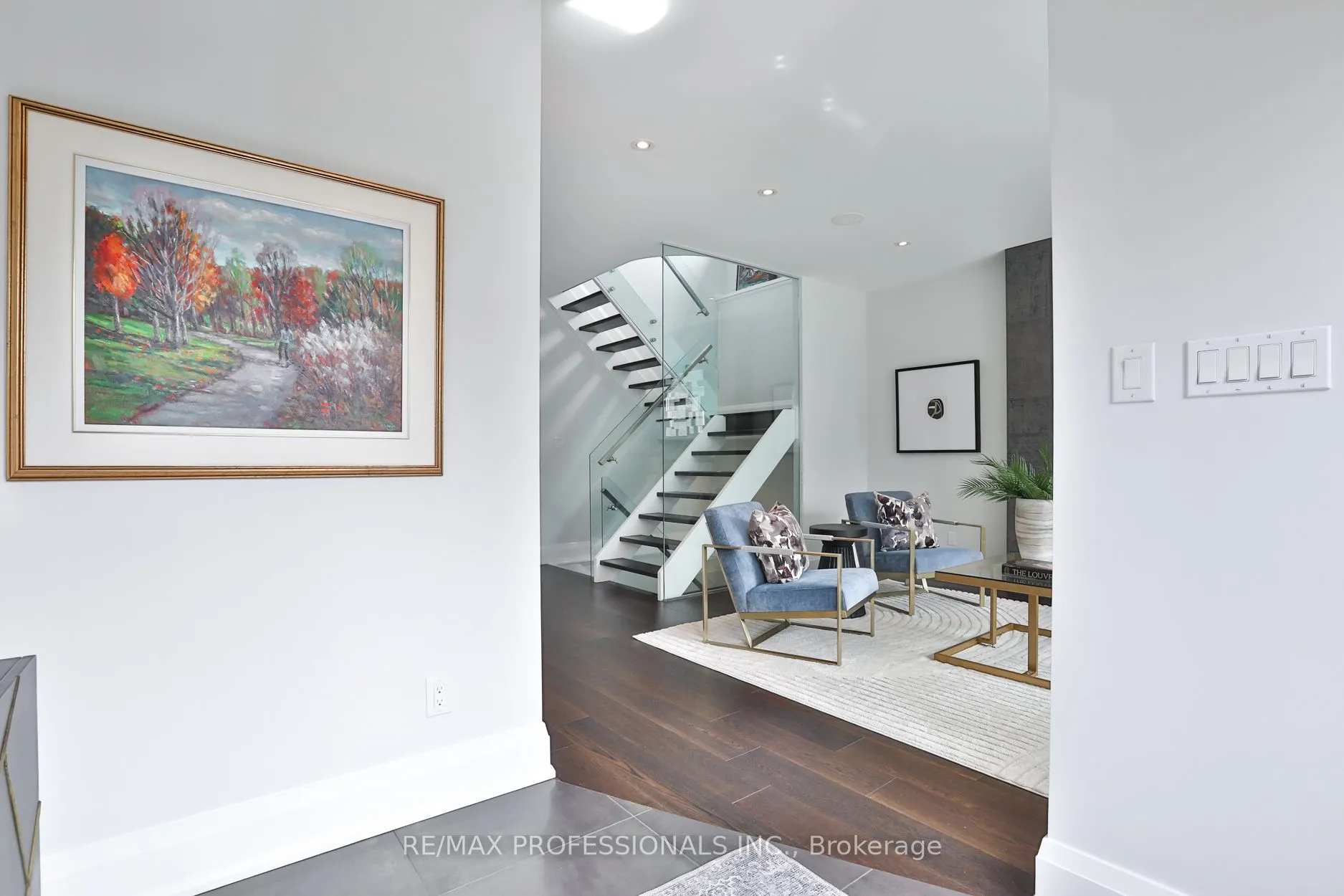 6 Meadowcrest Road