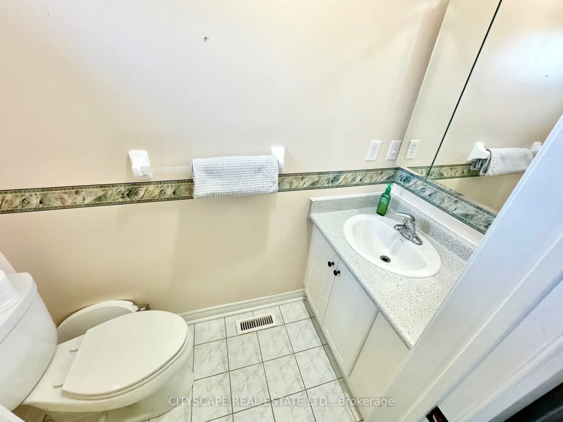 533 Leatherleaf Drive