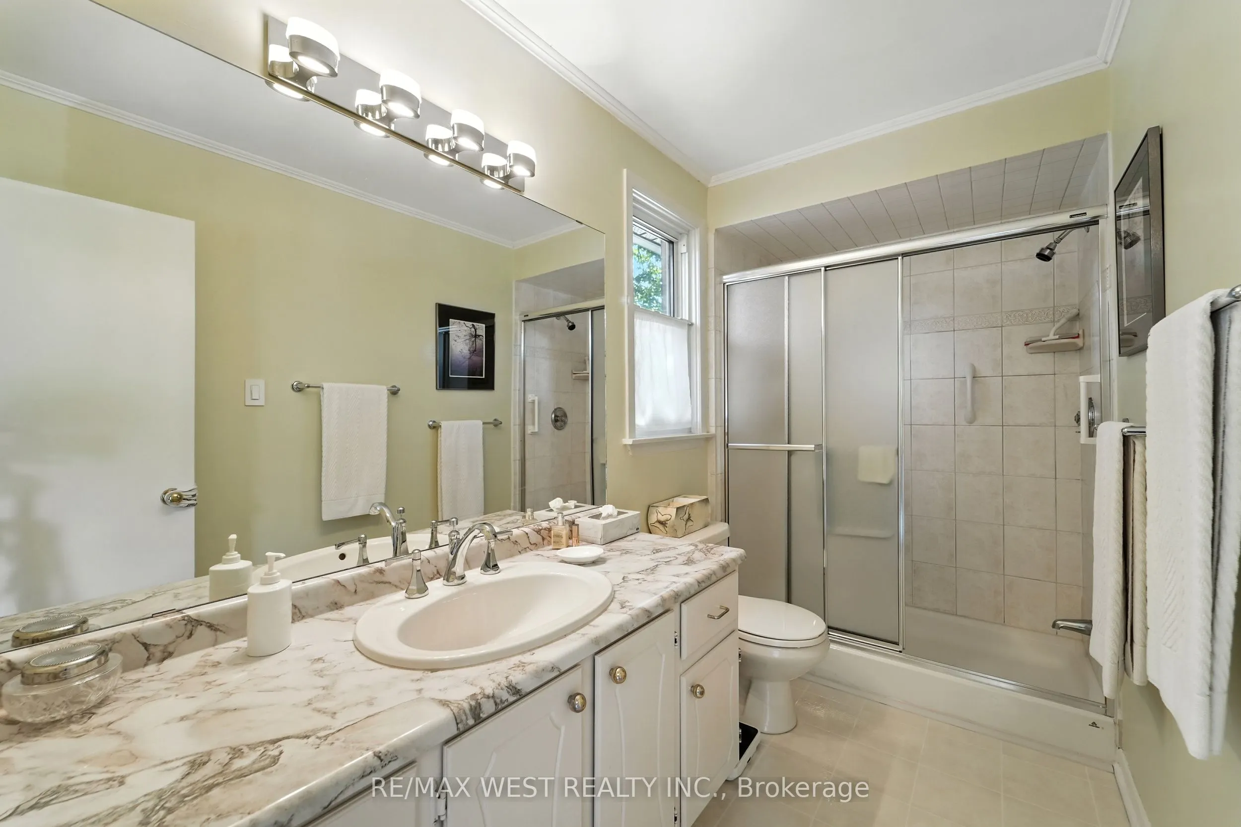 1393 Royal York Road, #16