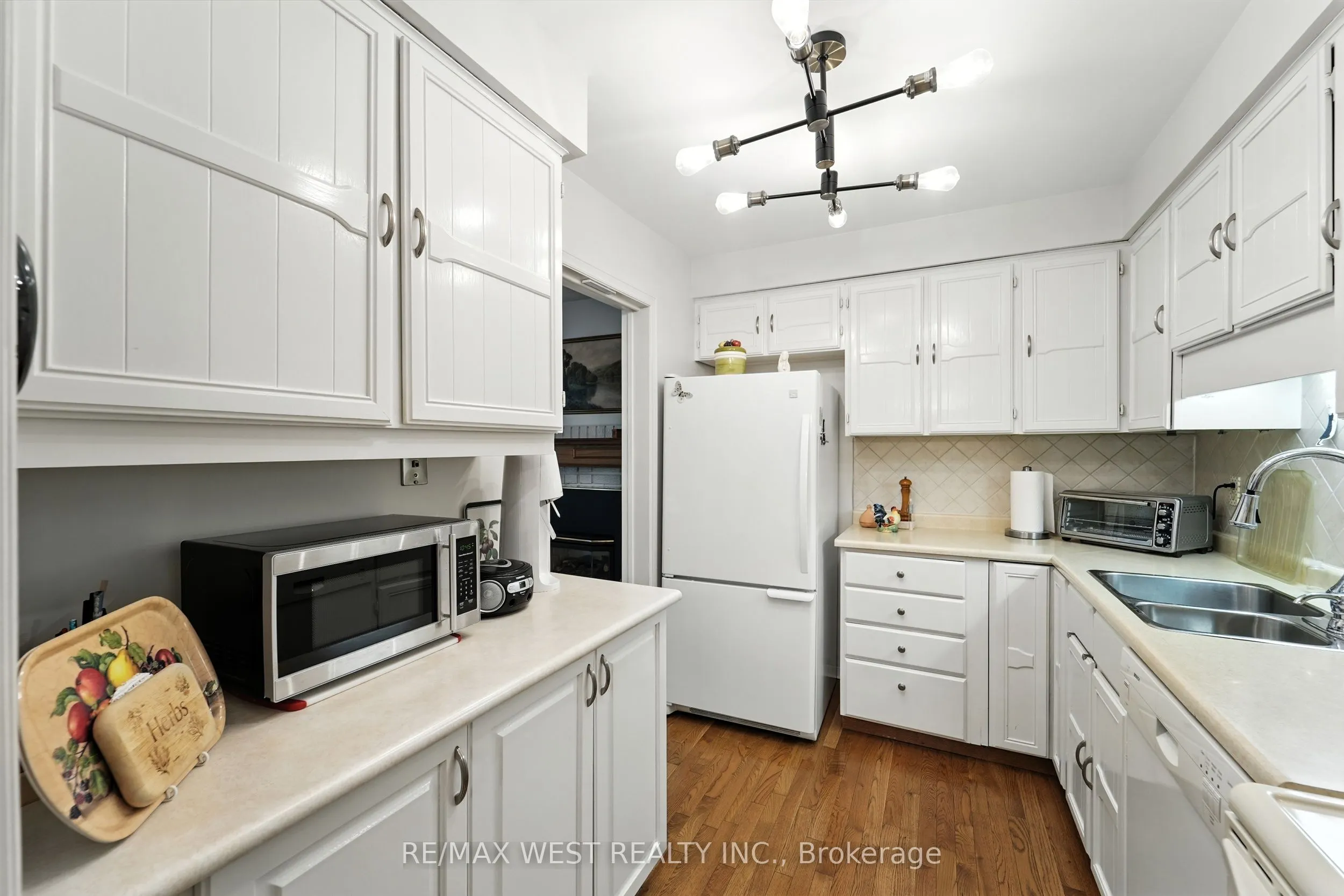 1393 Royal York Road, #16