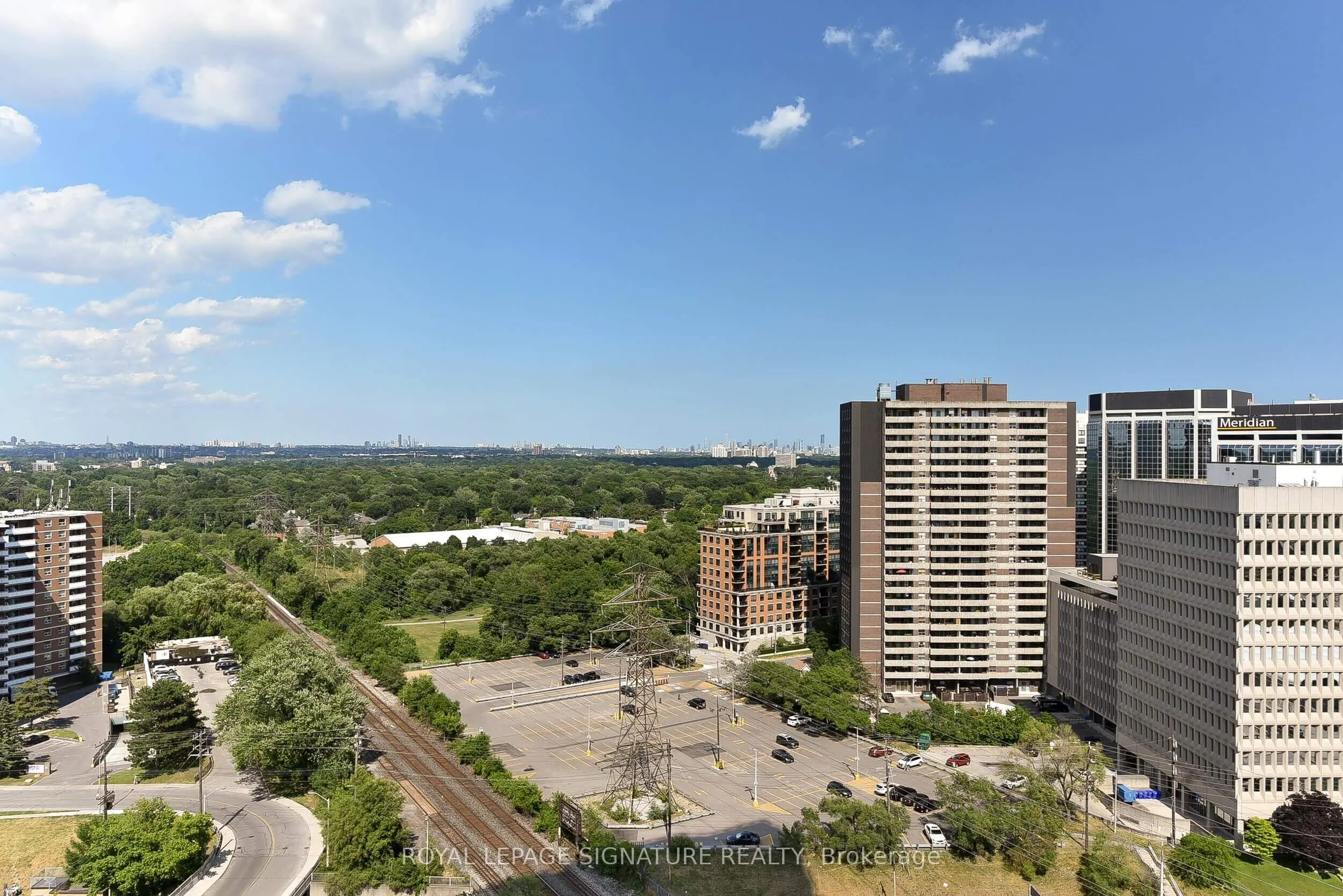 7 Mabelle Avenue, #1806