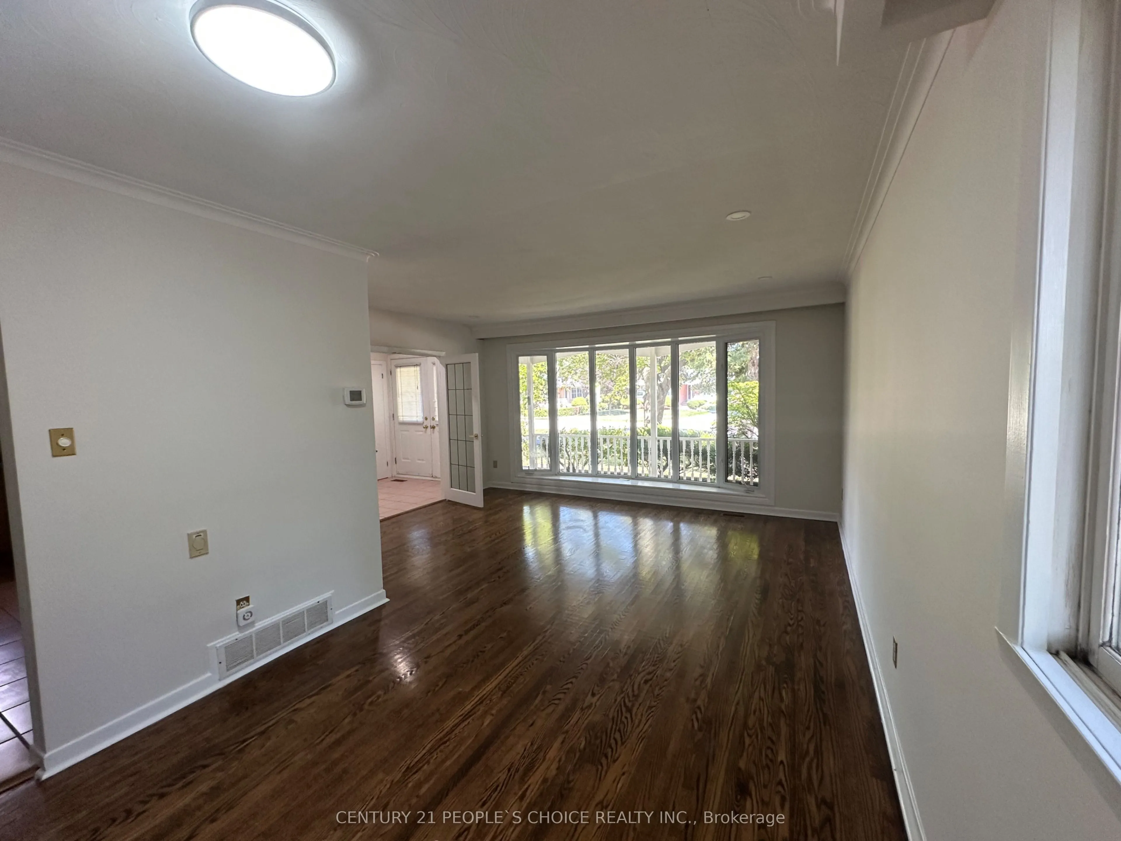 1252 Mont Clair Drive, #Main Floor