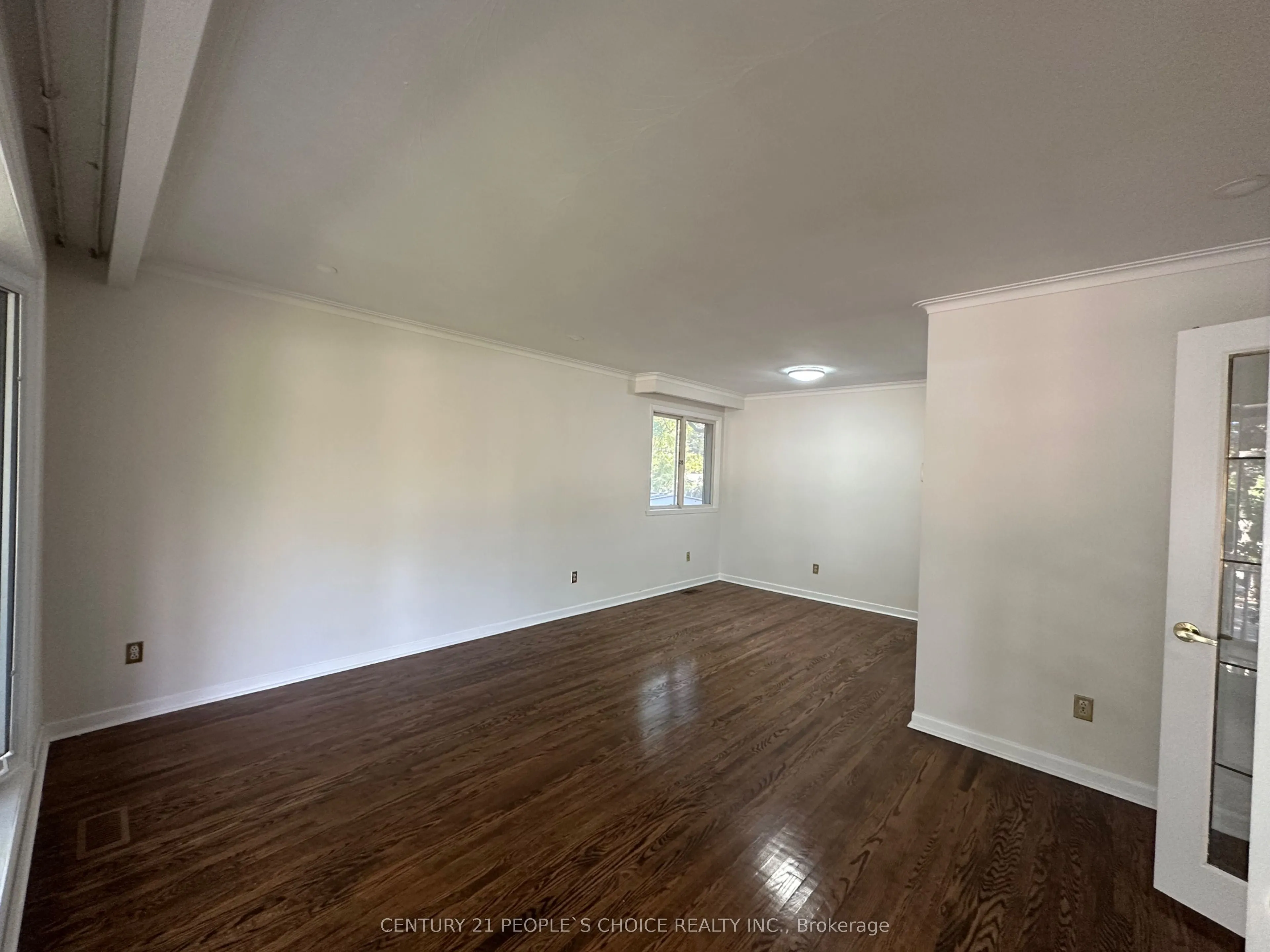 1252 Mont Clair Drive, #Main Floor
