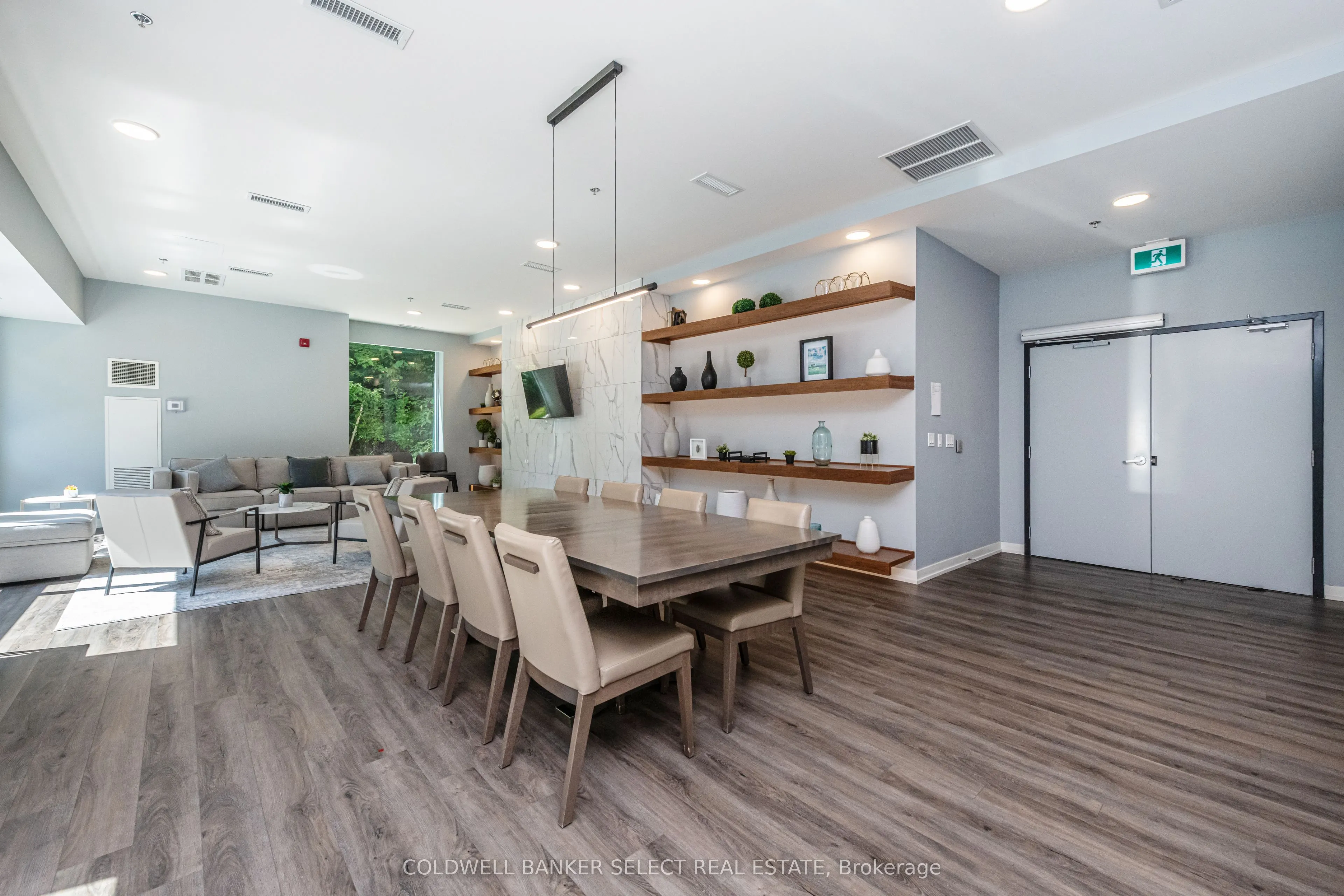 50 Ann Street, #403