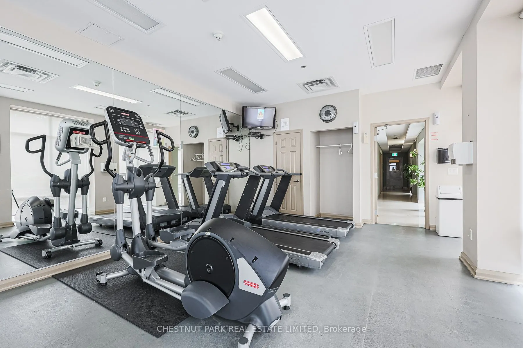 220 Forum Drive, #1401