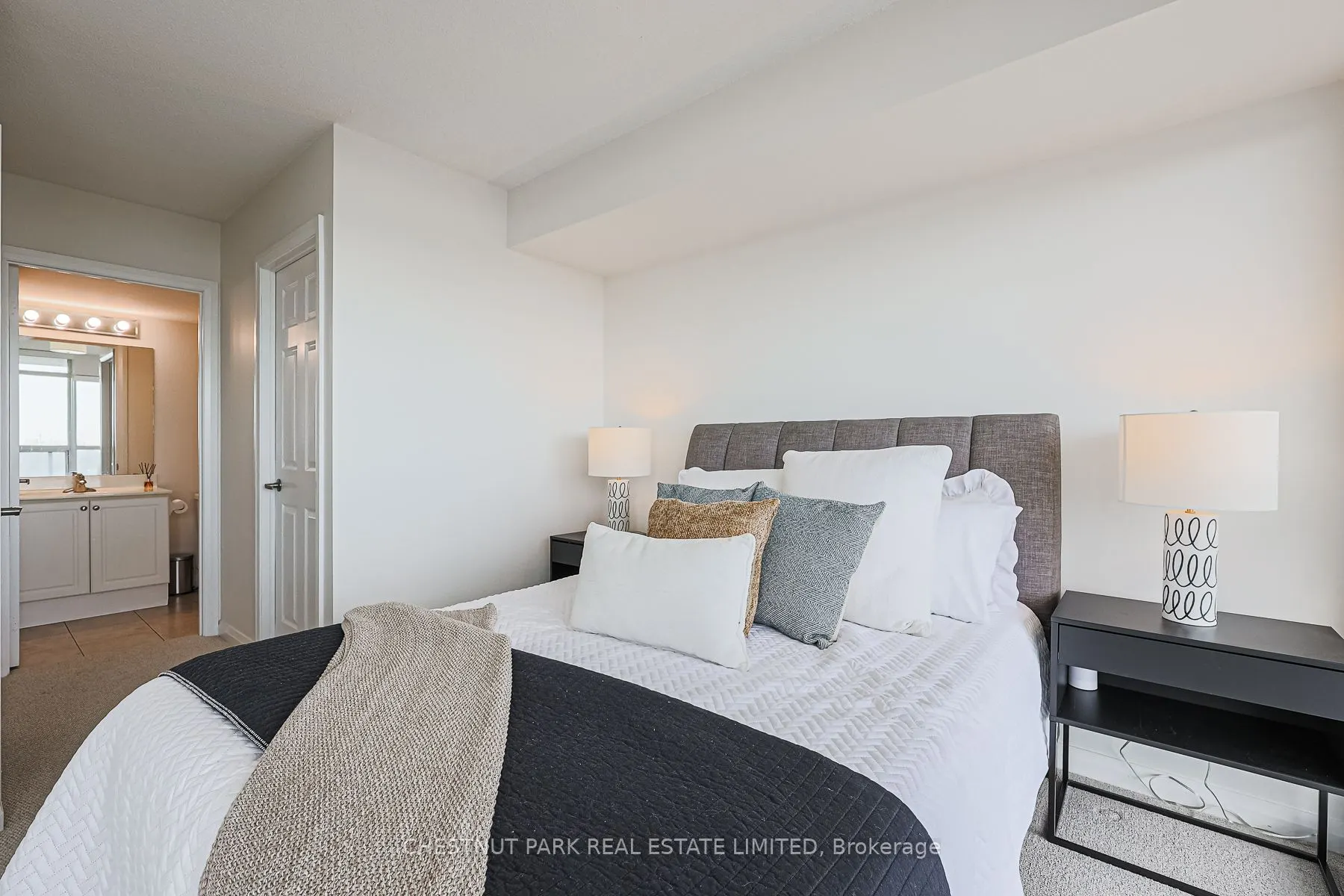 220 Forum Drive, #1401