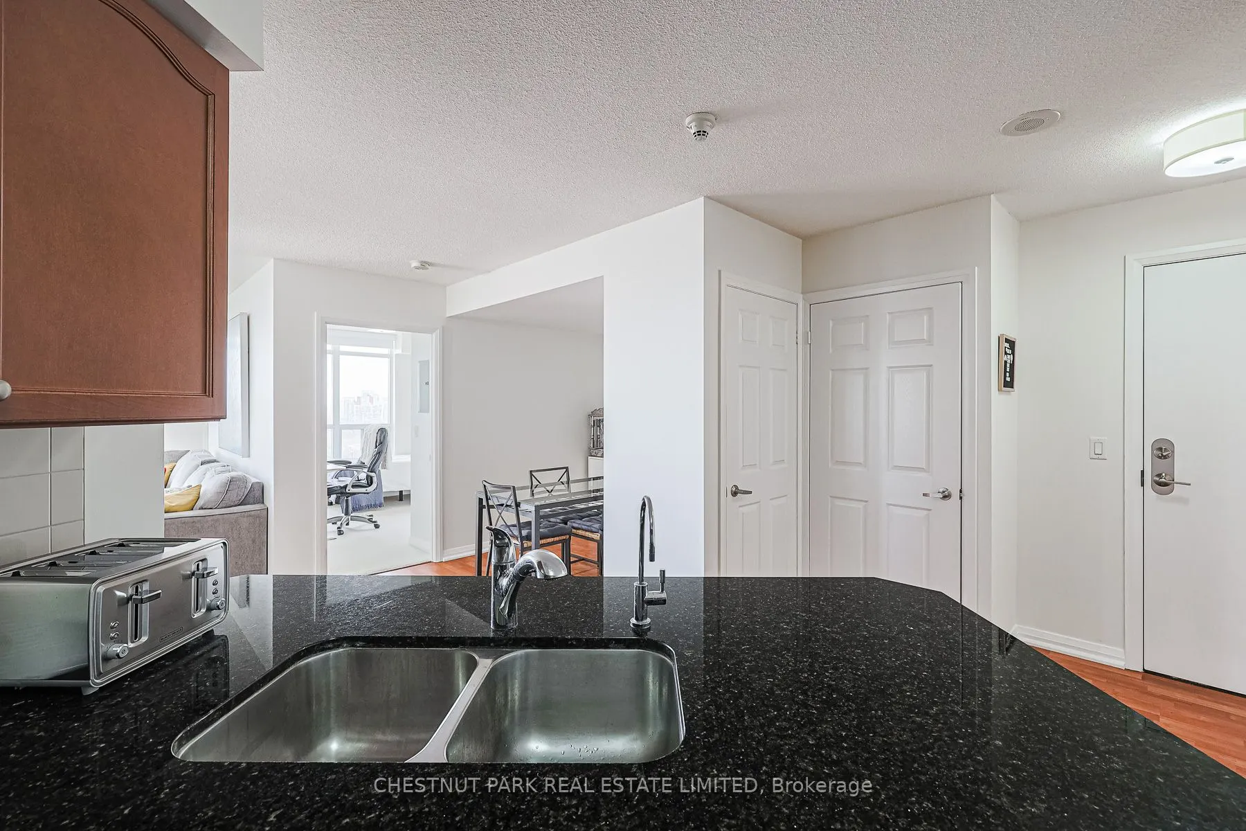 220 Forum Drive, #1401