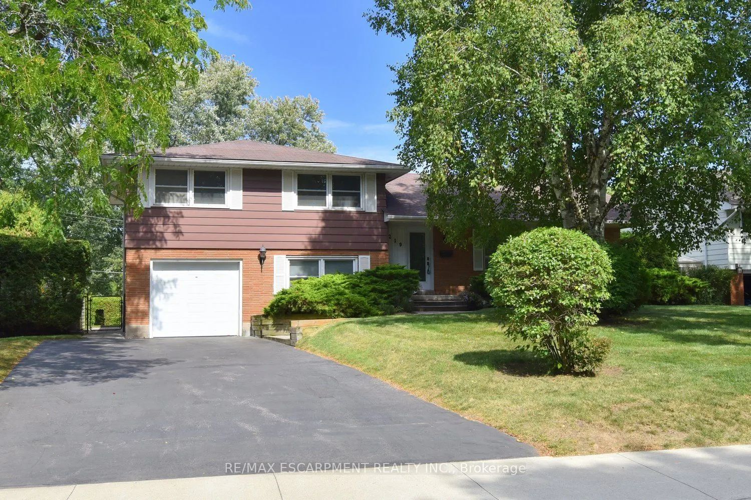 219 Strathcona Drive
