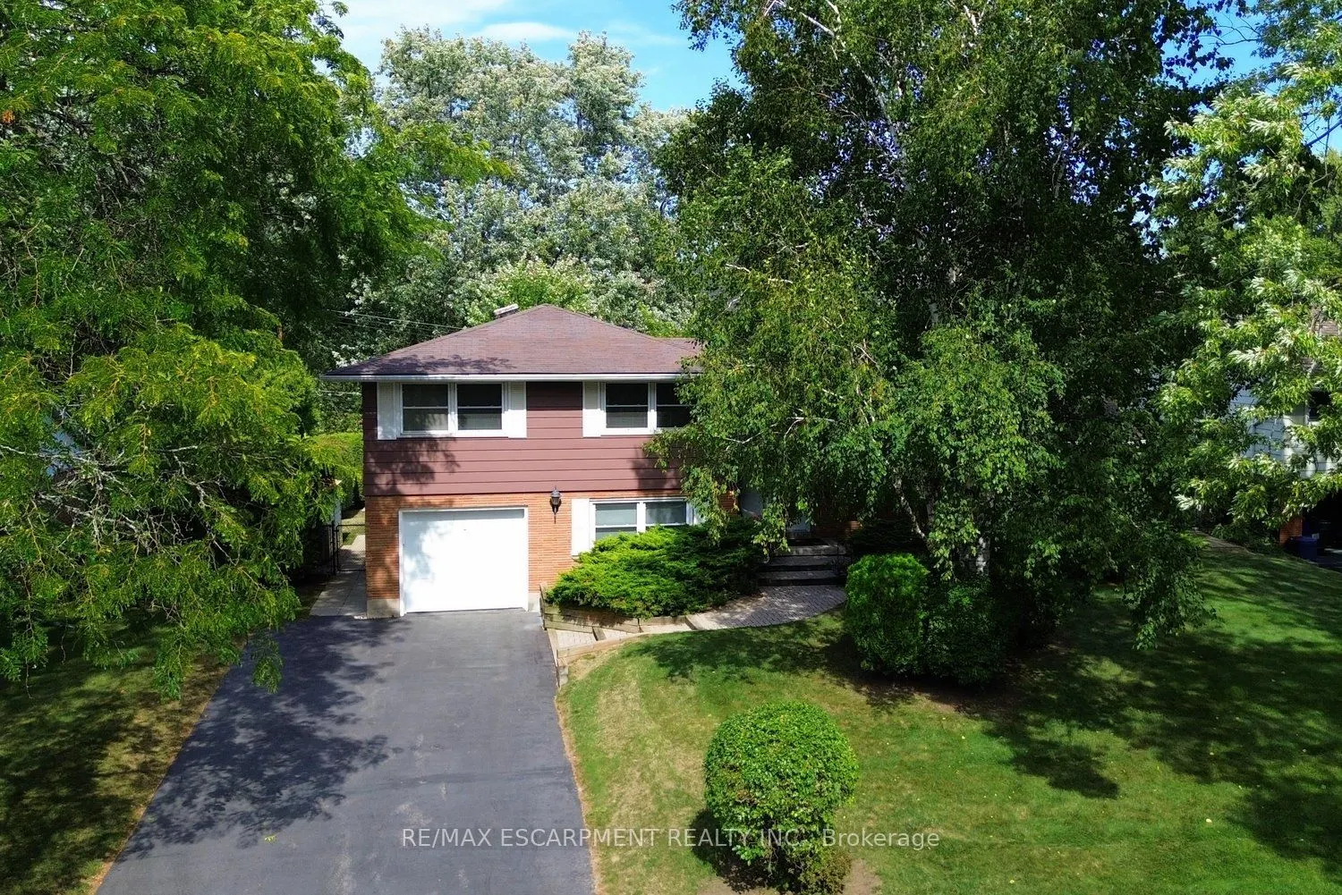 219 Strathcona Drive