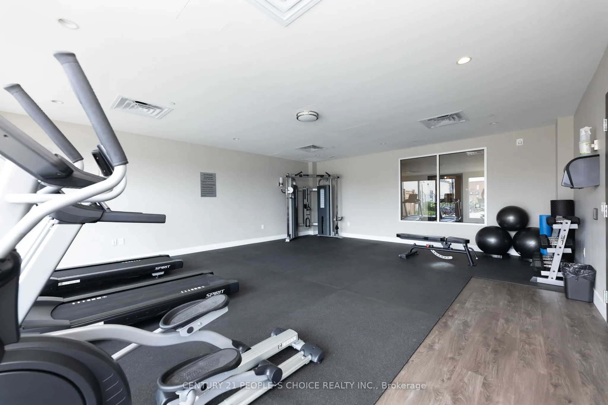 716 Main Street E, #1001