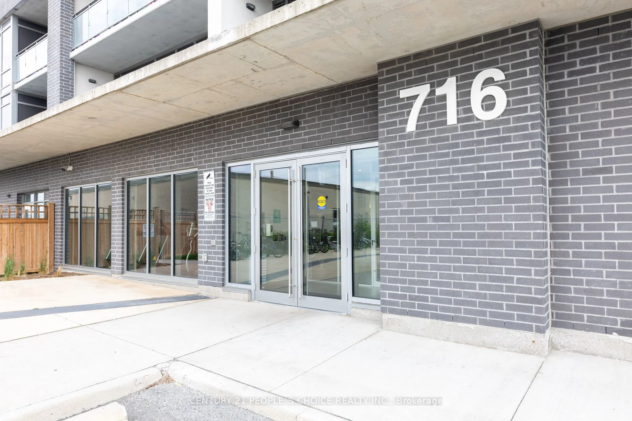 716 Main Street E, #1001