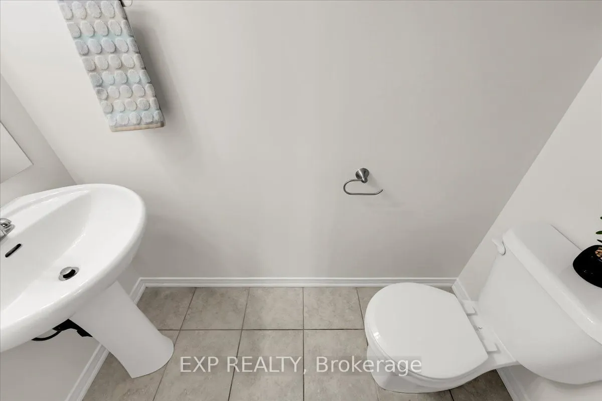 2468 Post Road, #14