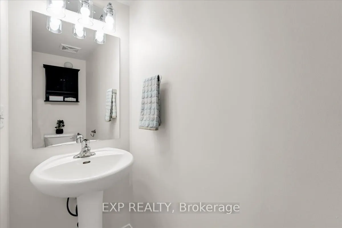 2468 Post Road, #14