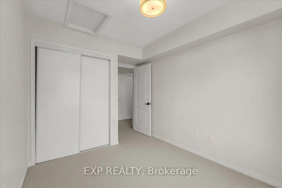 2468 Post Road, #14
