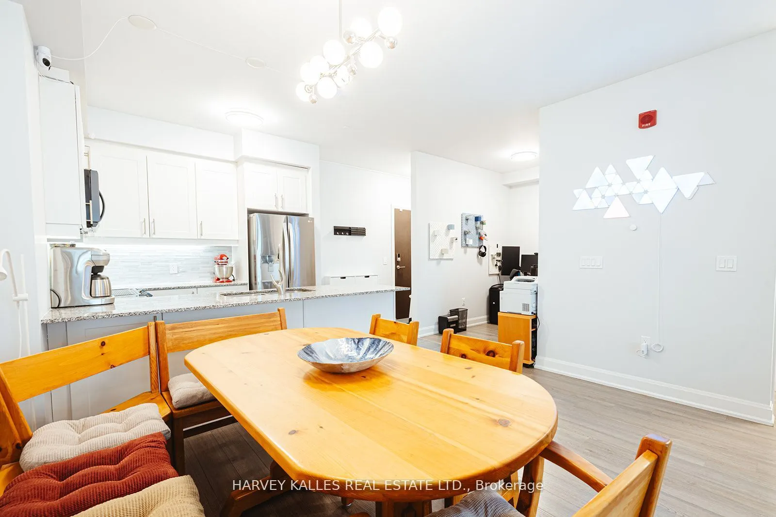 216 Oak Park Boulevard, #227