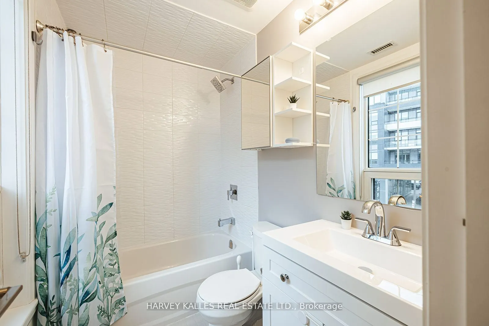 216 Oak Park Boulevard, #227