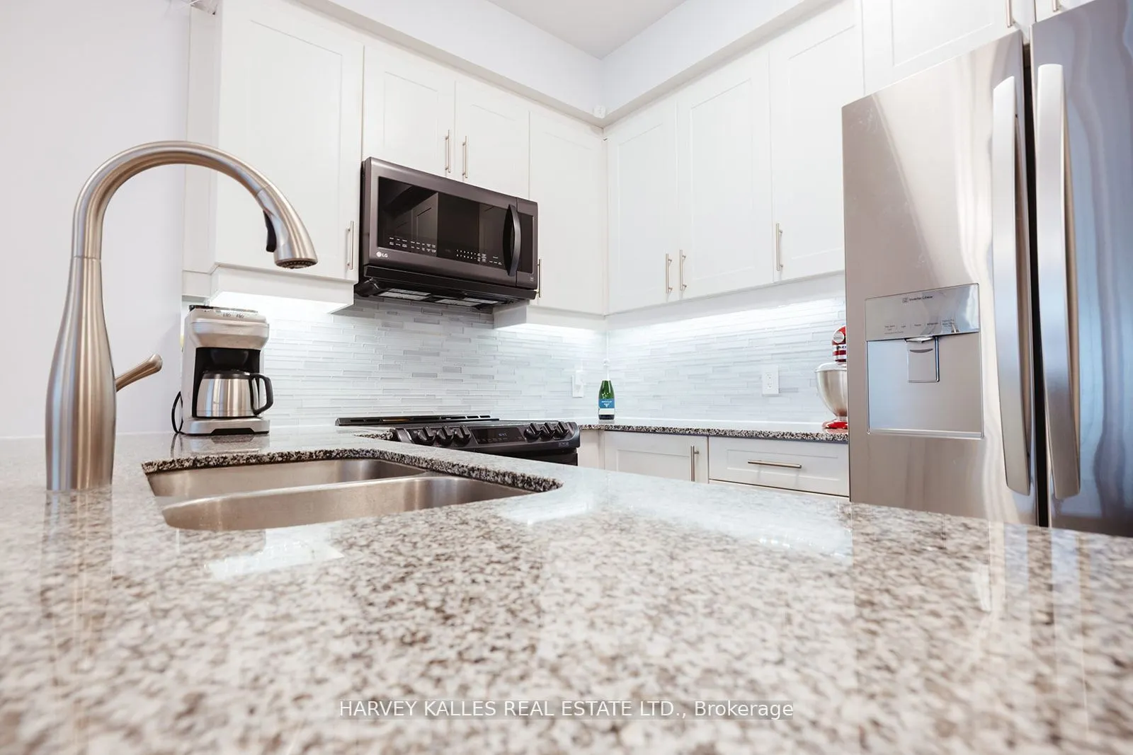 216 Oak Park Boulevard, #227