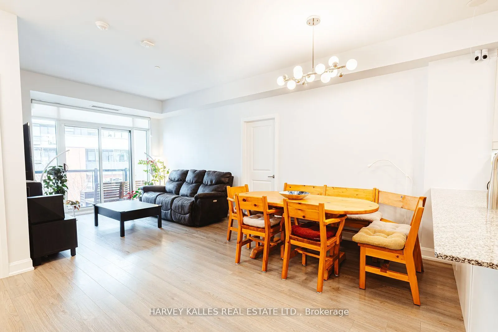 216 Oak Park Boulevard, #227