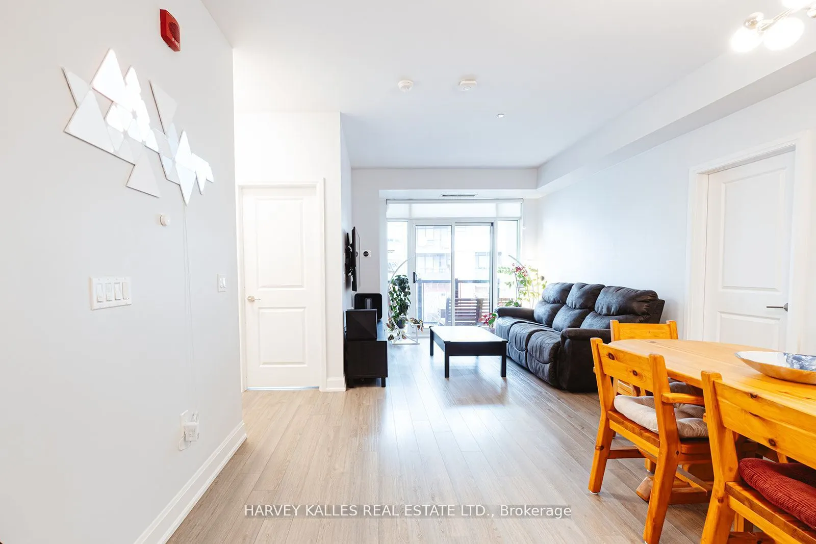 216 Oak Park Boulevard, #227