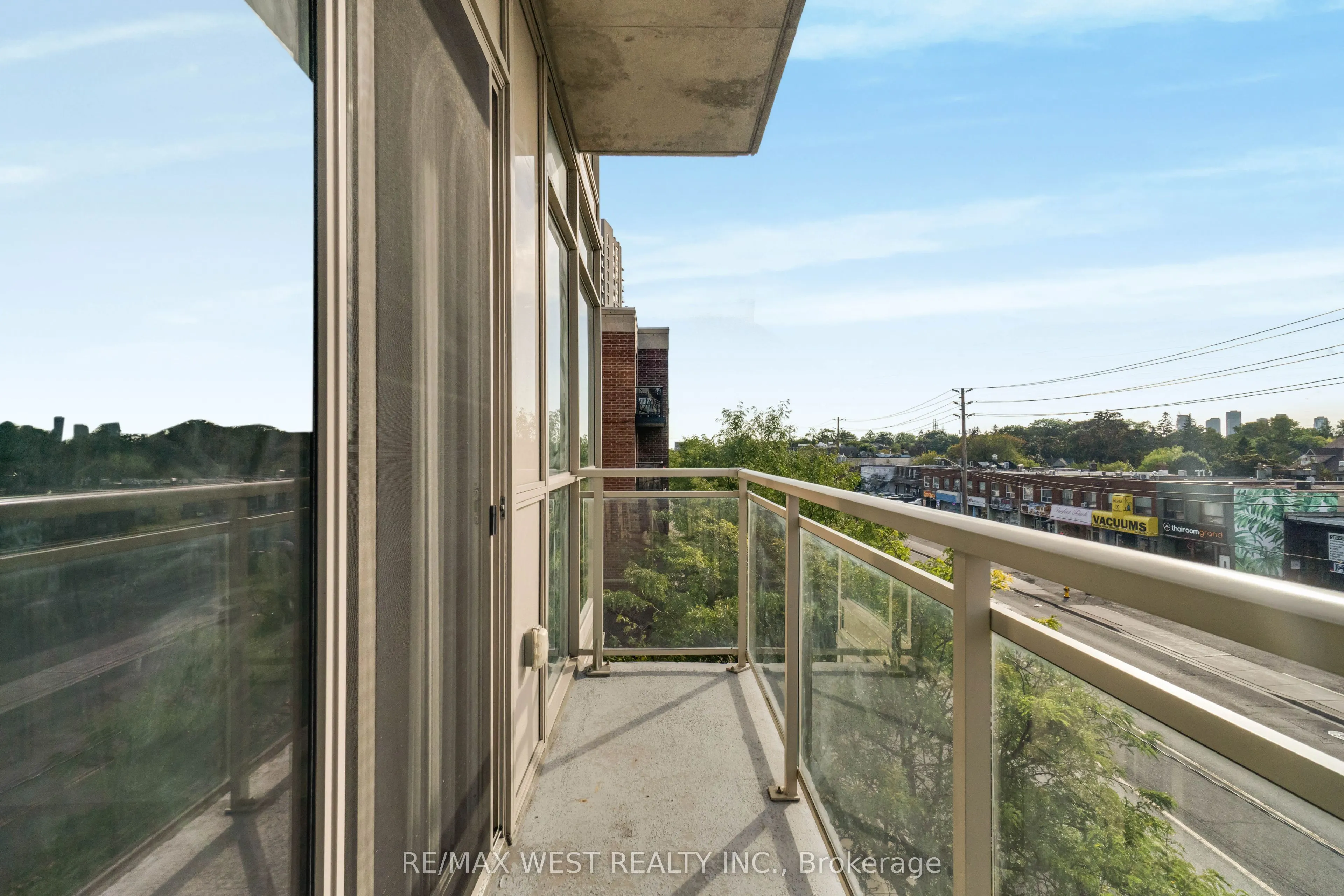 5101 Dundas Street W, #310