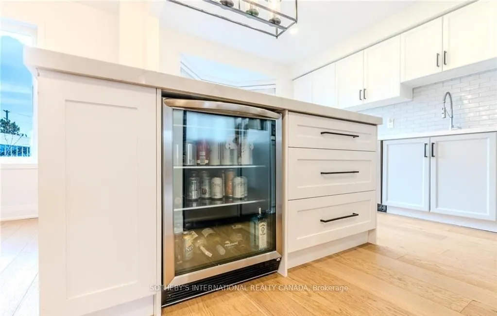 5110 Fairview Street, #7