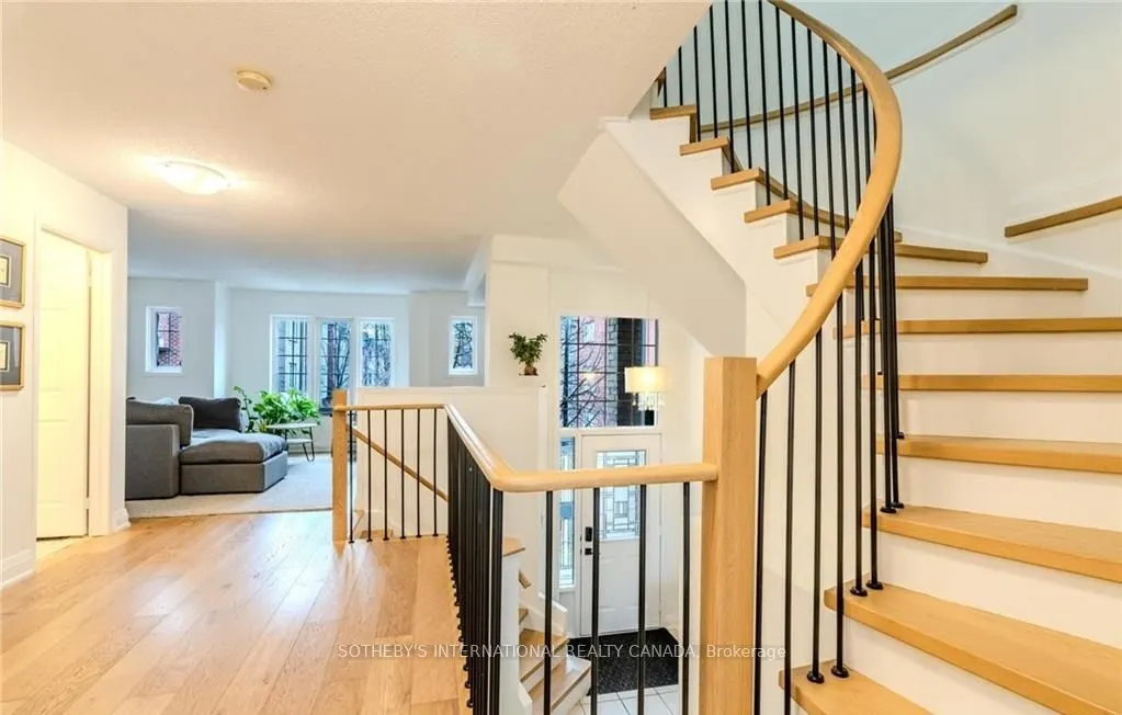 5110 Fairview Street, #7