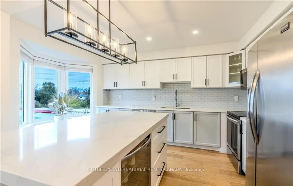 5110 Fairview Street, #7