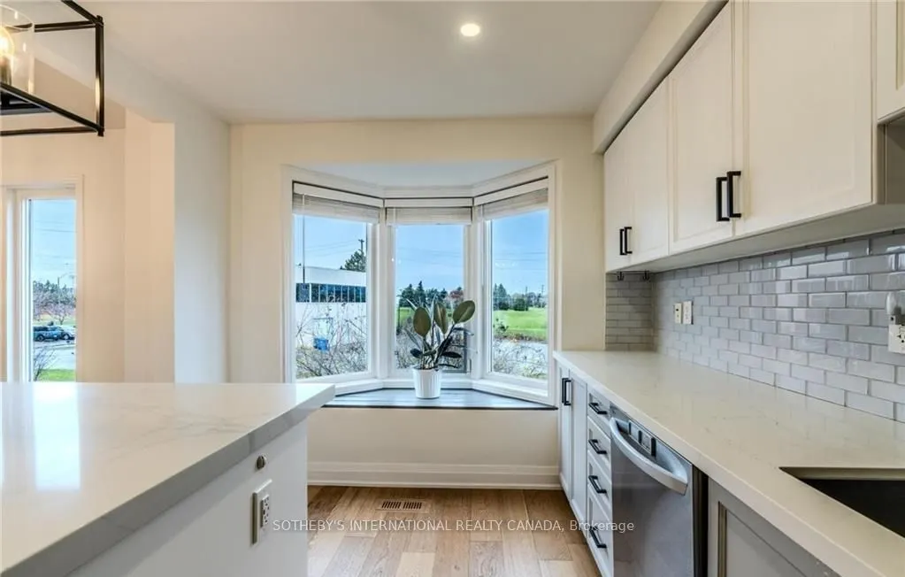 5110 Fairview Street, #7