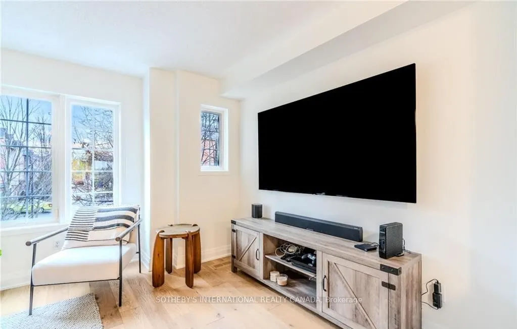 5110 Fairview Street, #7