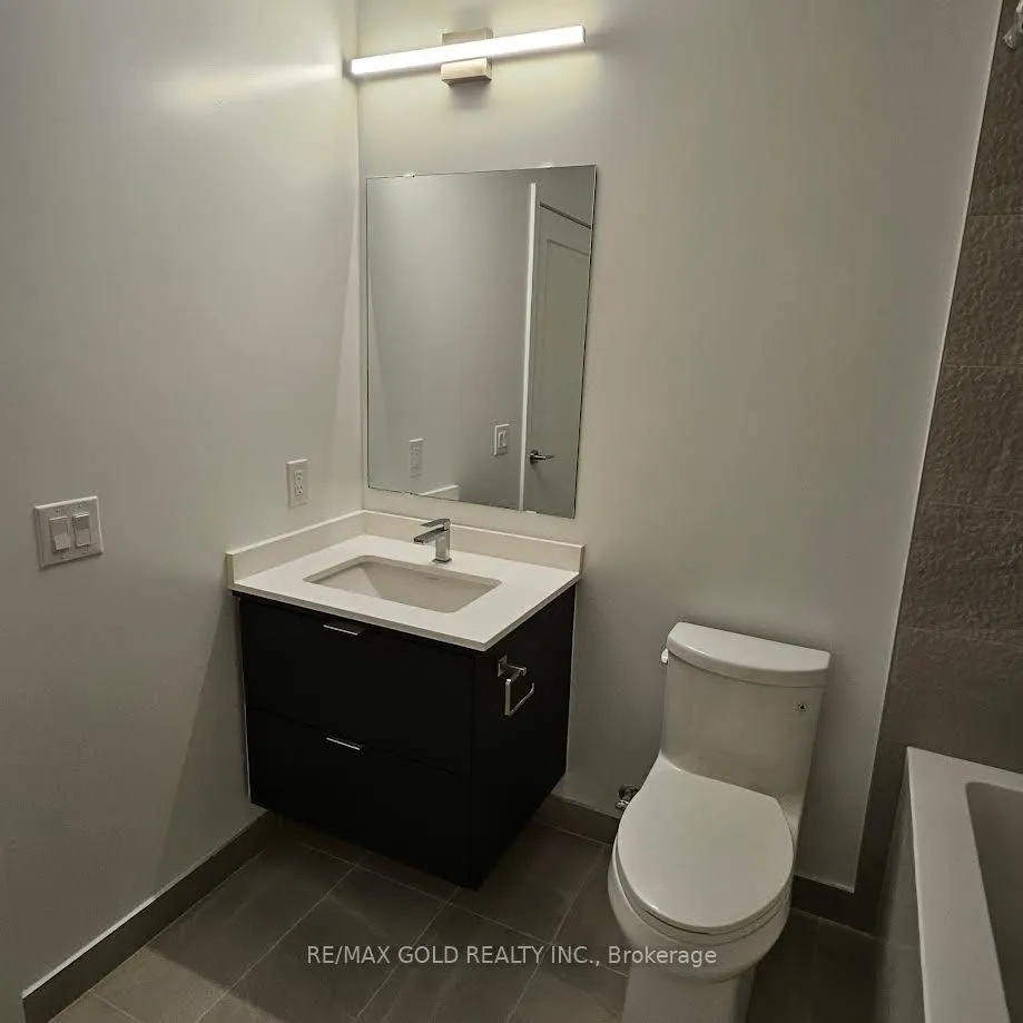 5105 Hurontario Street, #321