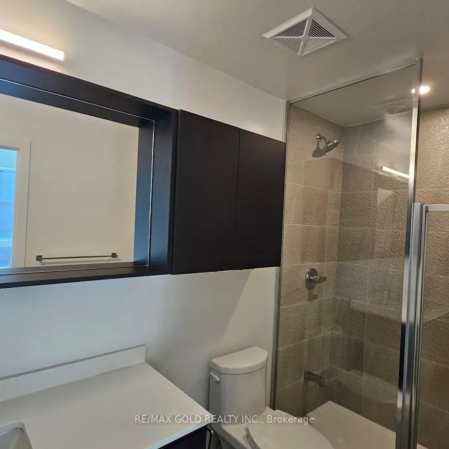 5105 Hurontario Street, #321