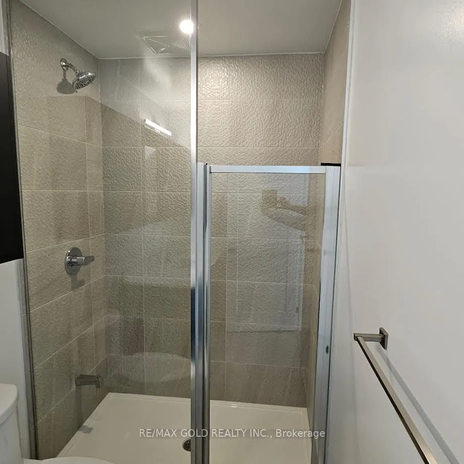 5105 Hurontario Street, #321