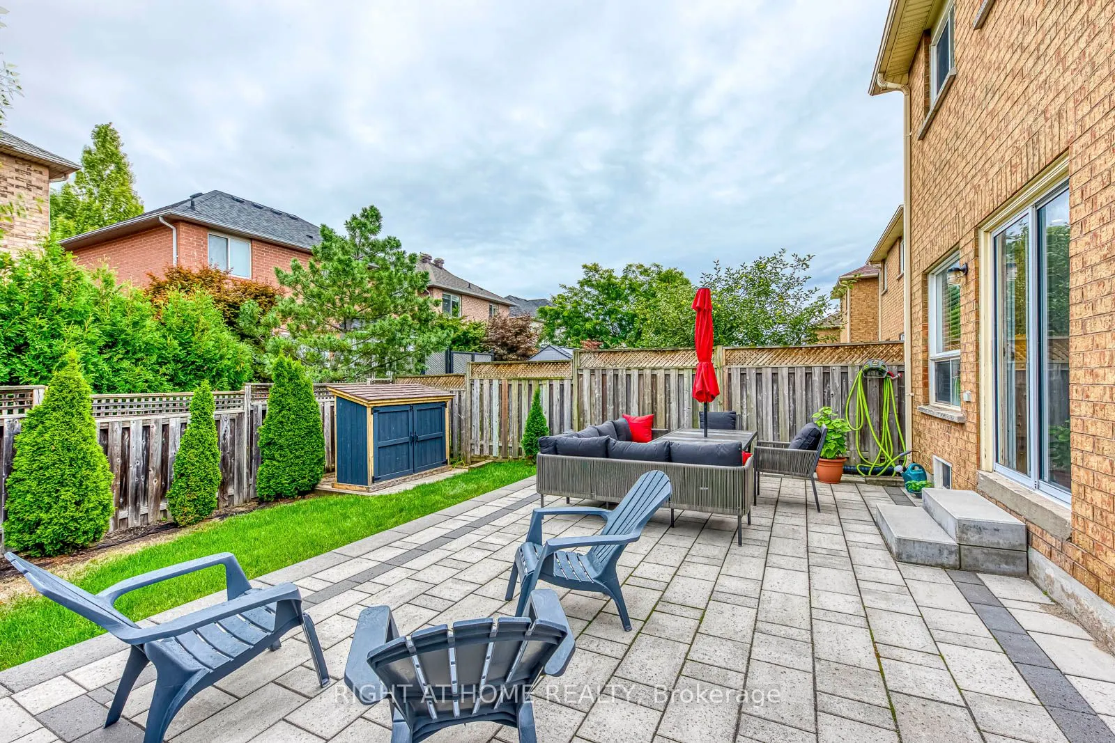 2472 Newcastle Crescent