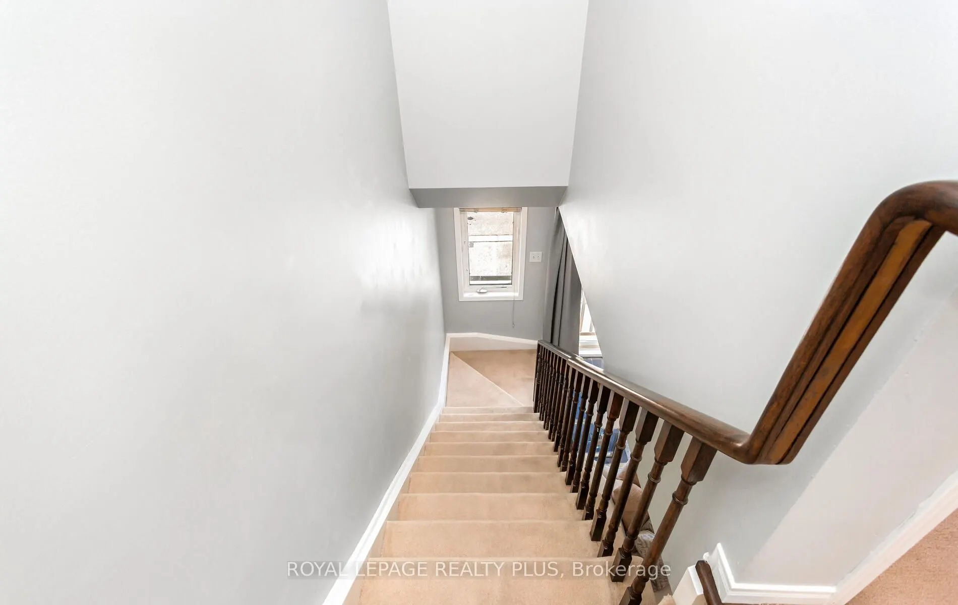 5050 Intrepid Drive, #27