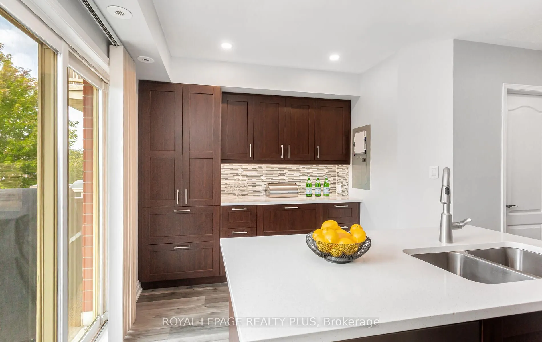 5050 Intrepid Drive, #27