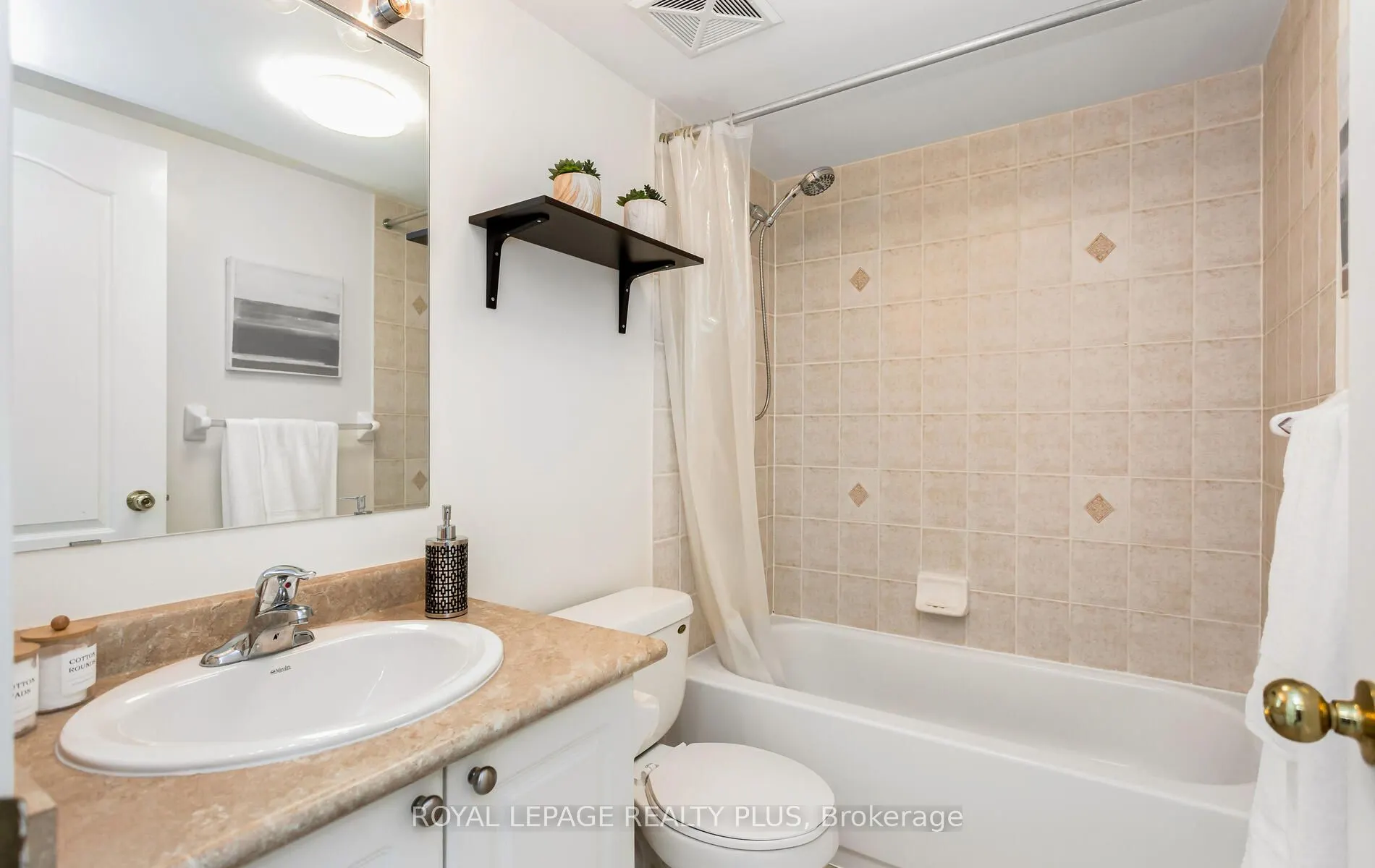 5050 Intrepid Drive, #27