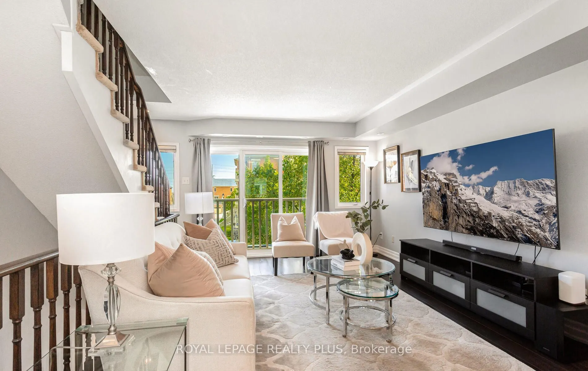 5050 Intrepid Drive, #27