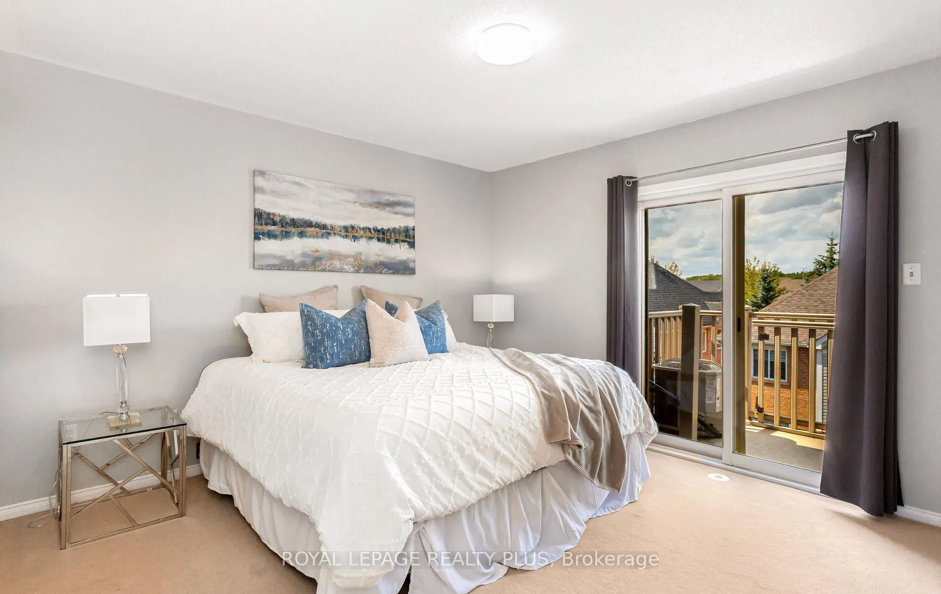 5050 Intrepid Drive, #27