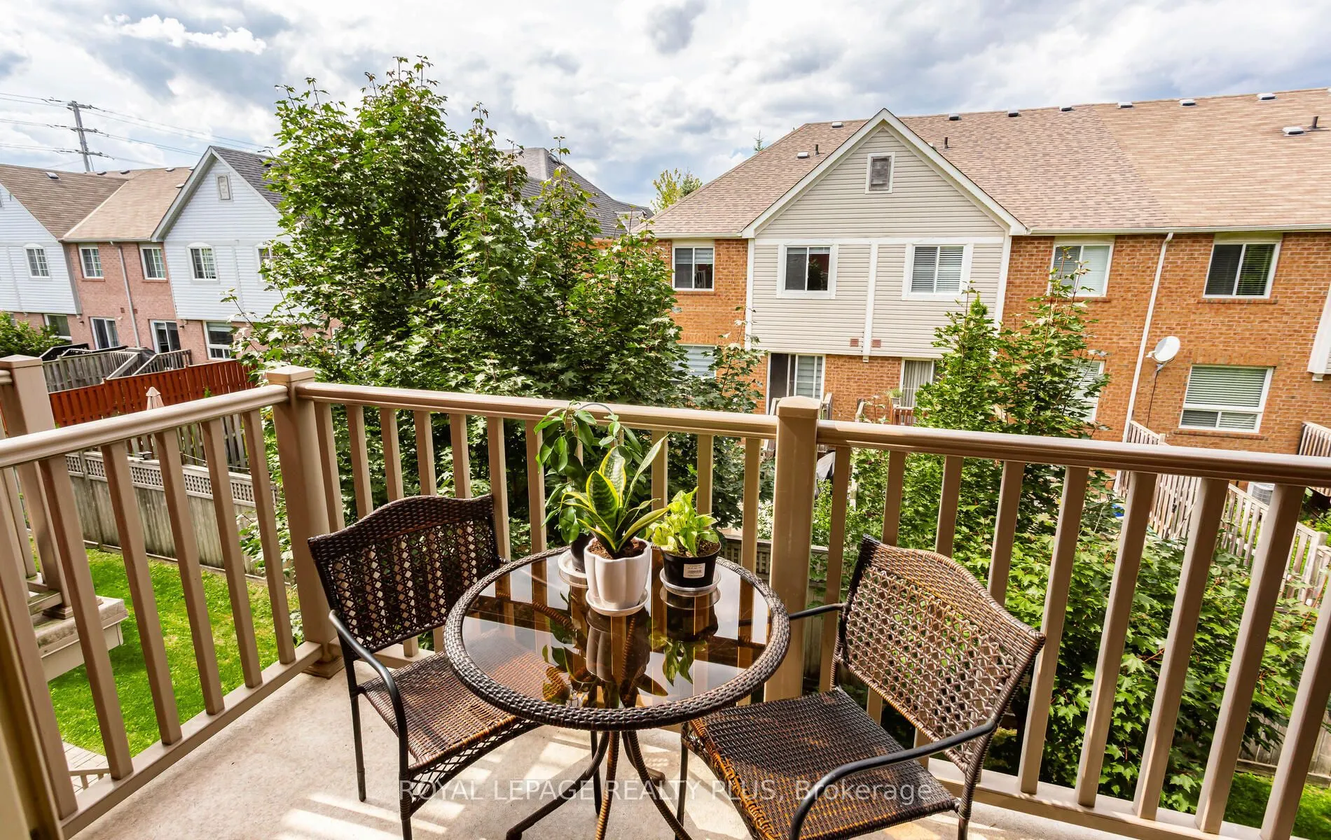 5050 Intrepid Drive, #27