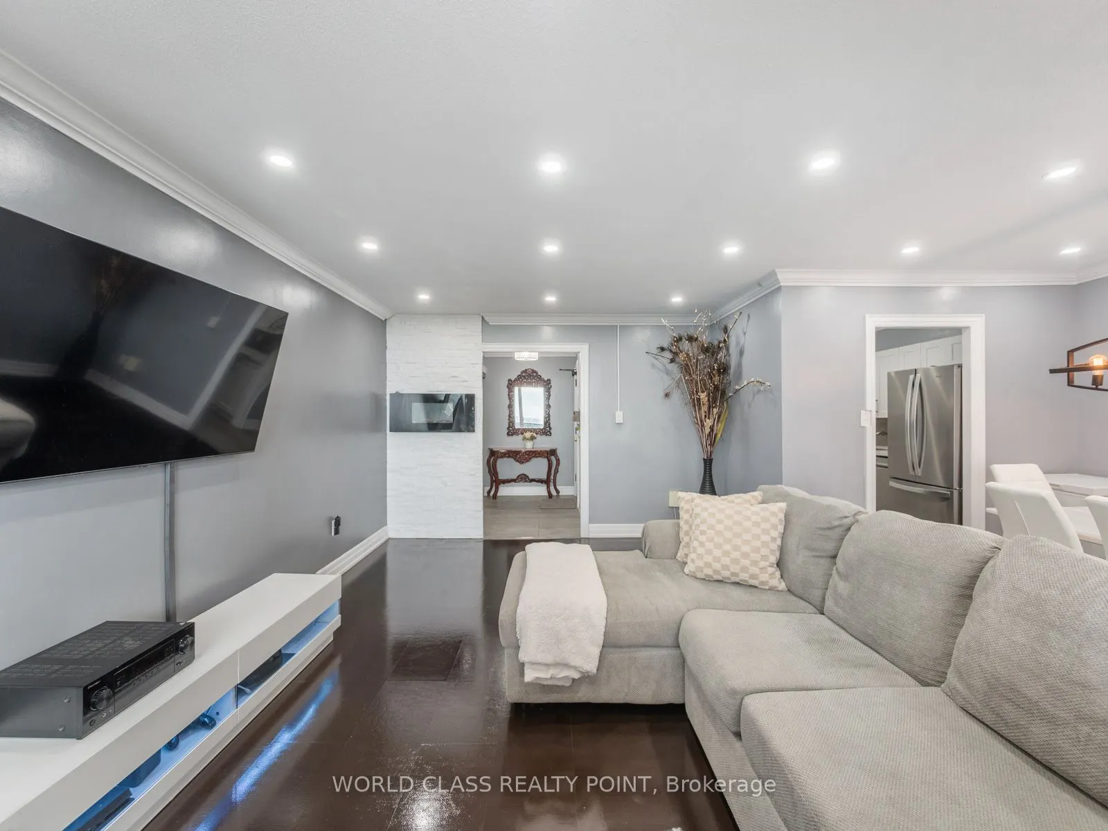 85 Emmett Avenue, #2511
