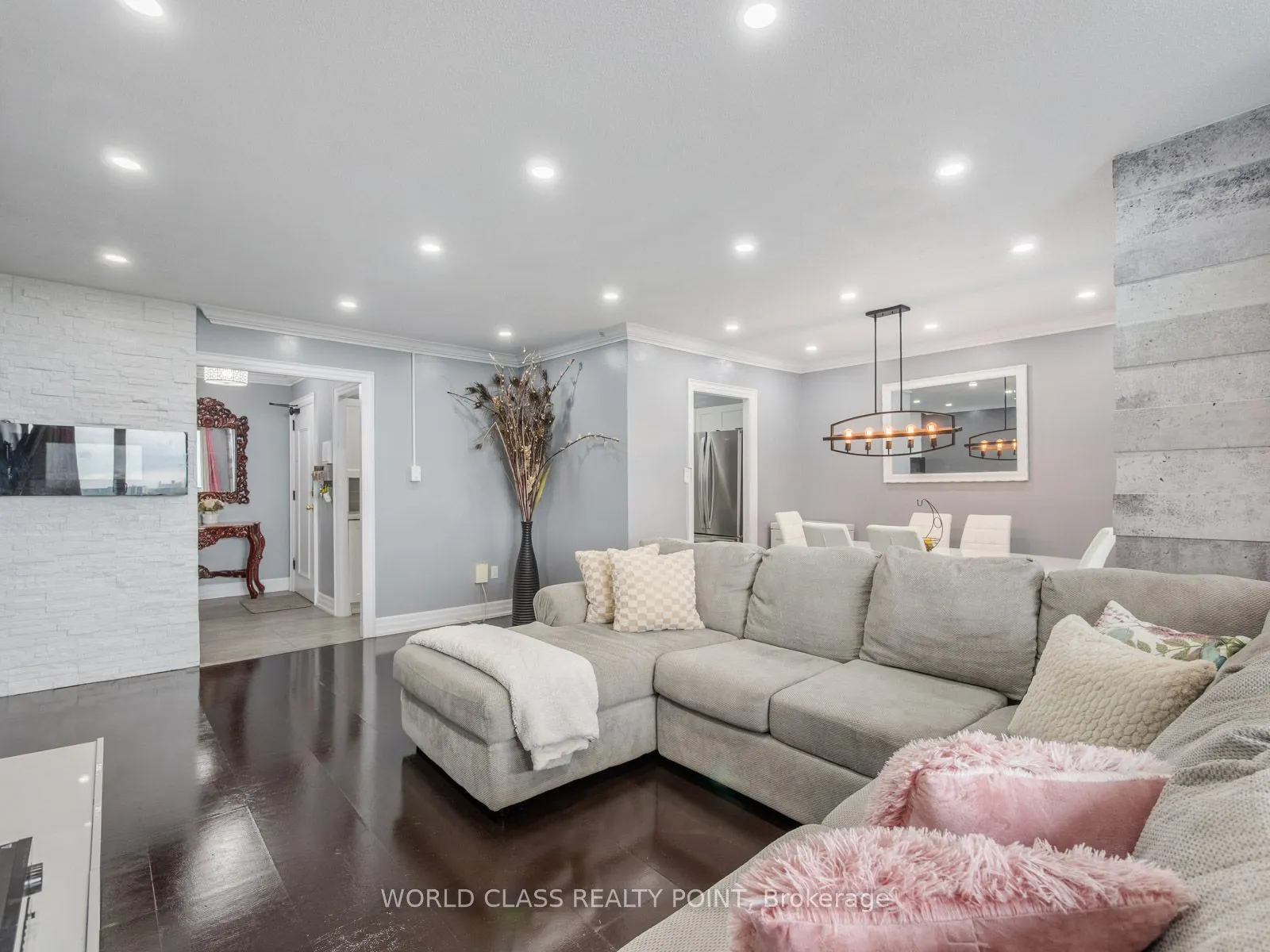 85 Emmett Avenue, #2511