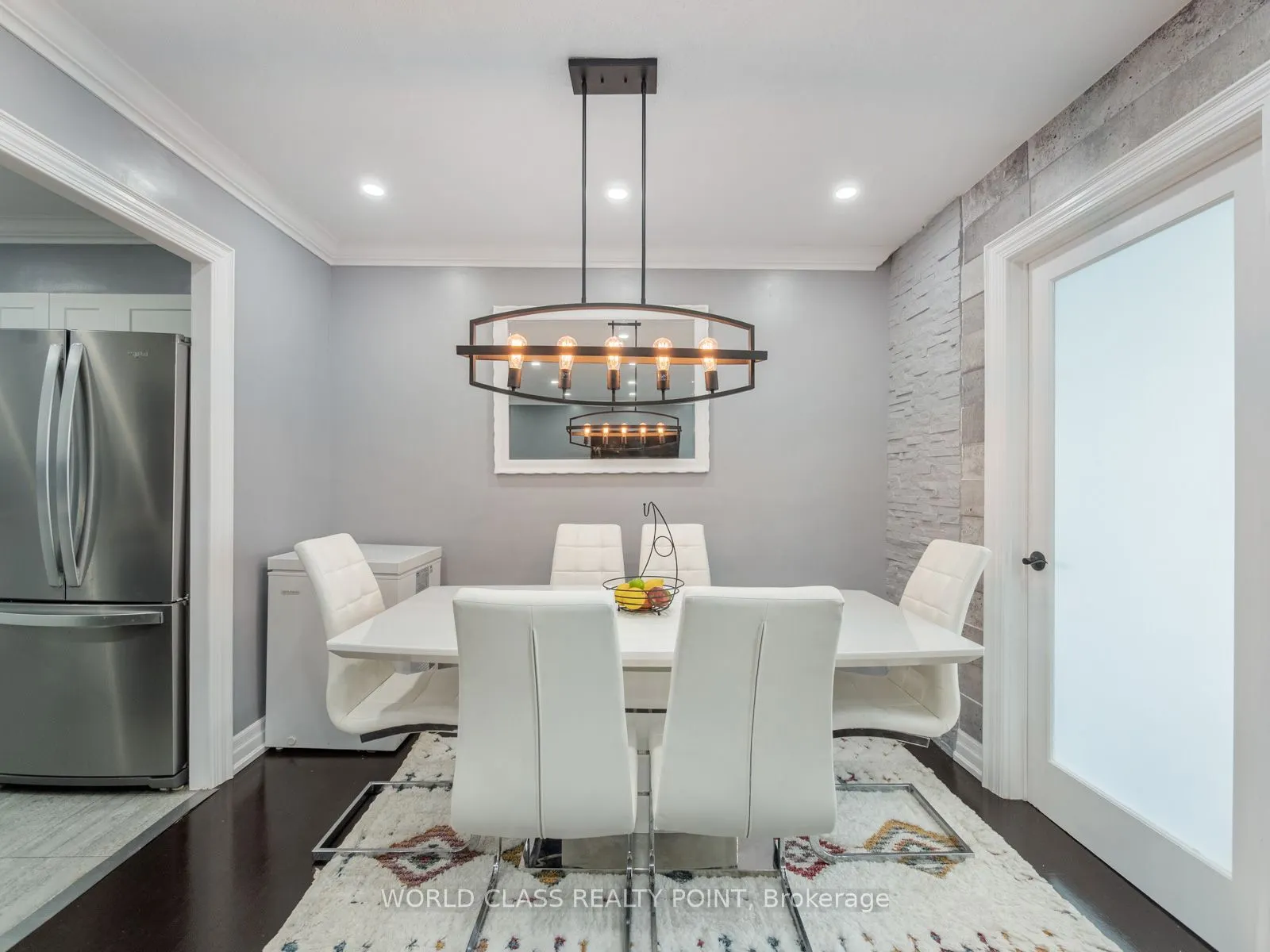85 Emmett Avenue, #2511