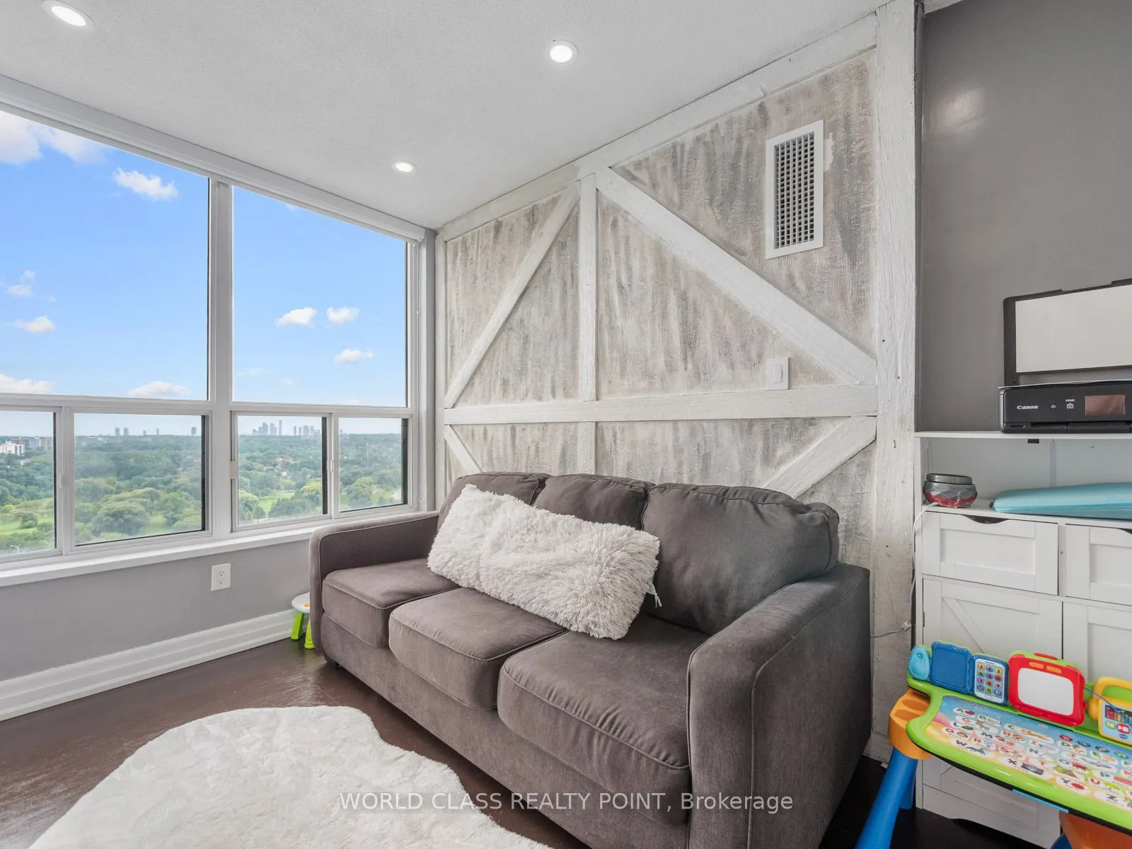 85 Emmett Avenue, #2511